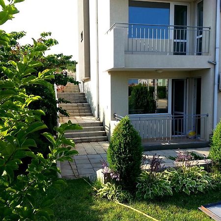 Menada Butterfly Apartment Sveti Vlas Luaran gambar
