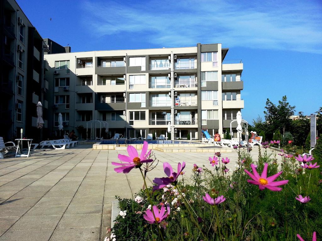 Menada Butterfly Apartment Sveti Vlas Luaran gambar