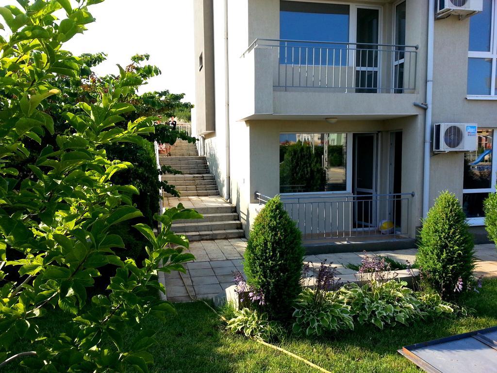 Menada Butterfly Apartment Sveti Vlas Luaran gambar