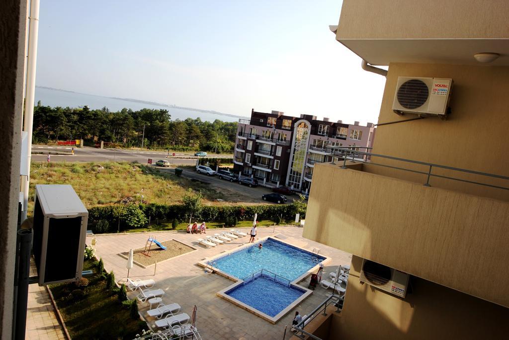 Menada Butterfly Apartment Sveti Vlas Luaran gambar