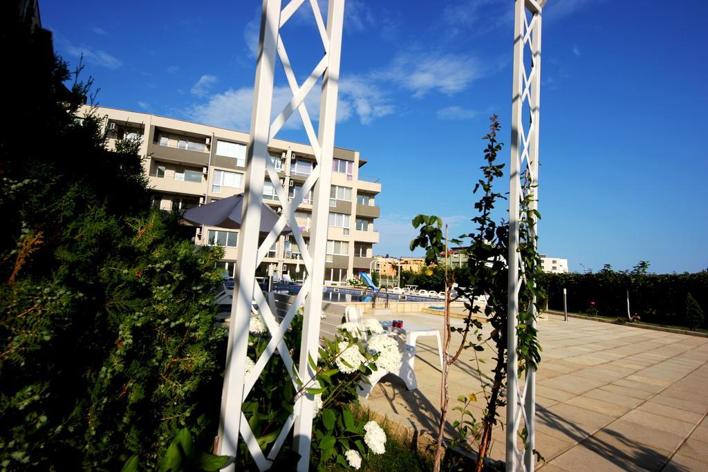 Menada Butterfly Apartment Sveti Vlas Luaran gambar