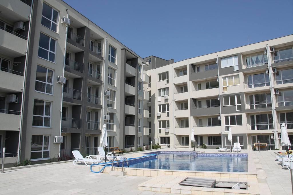 Menada Butterfly Apartment Sveti Vlas Luaran gambar